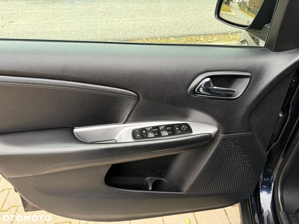 Fiat Freemont 2.0 Multijet Black Code AWD - 26