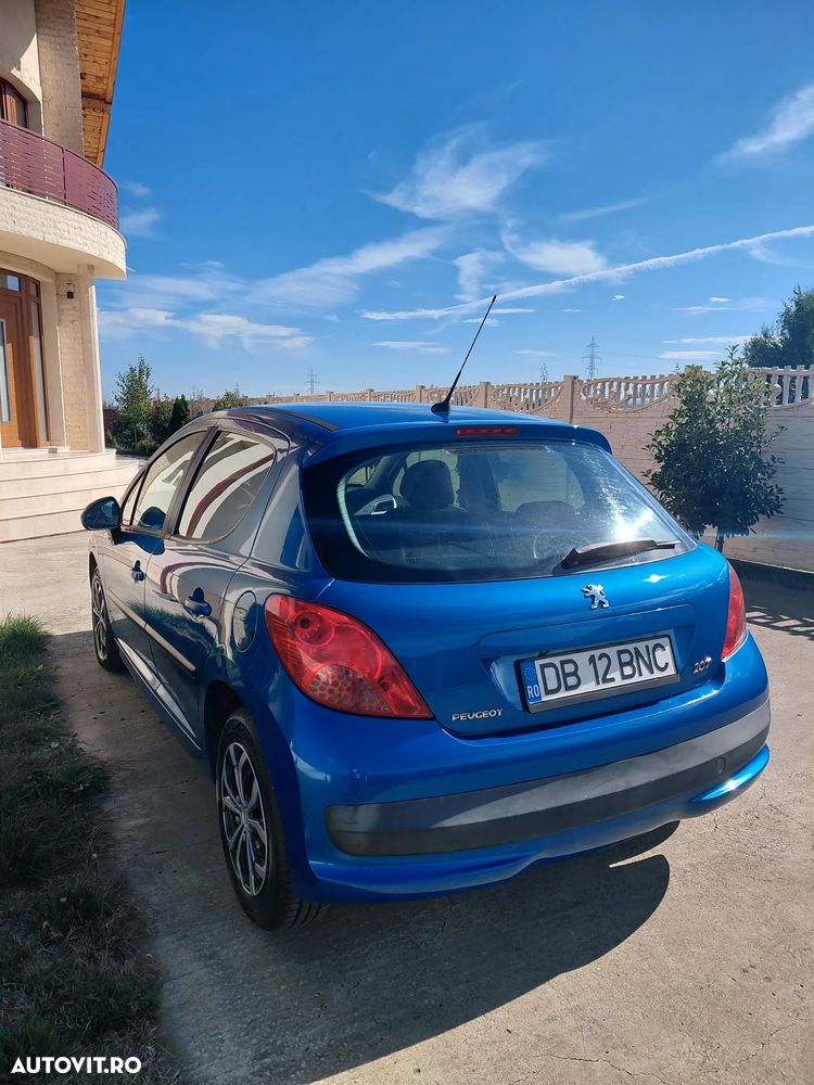 Peugeot 207 90 HDi FAP (Blue Lion) Urban Move - 4