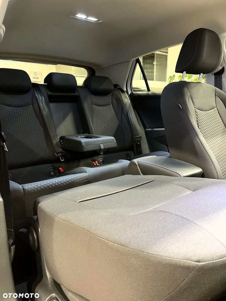 Volkswagen T-Roc 1.5 eTSI Life DSG - 35