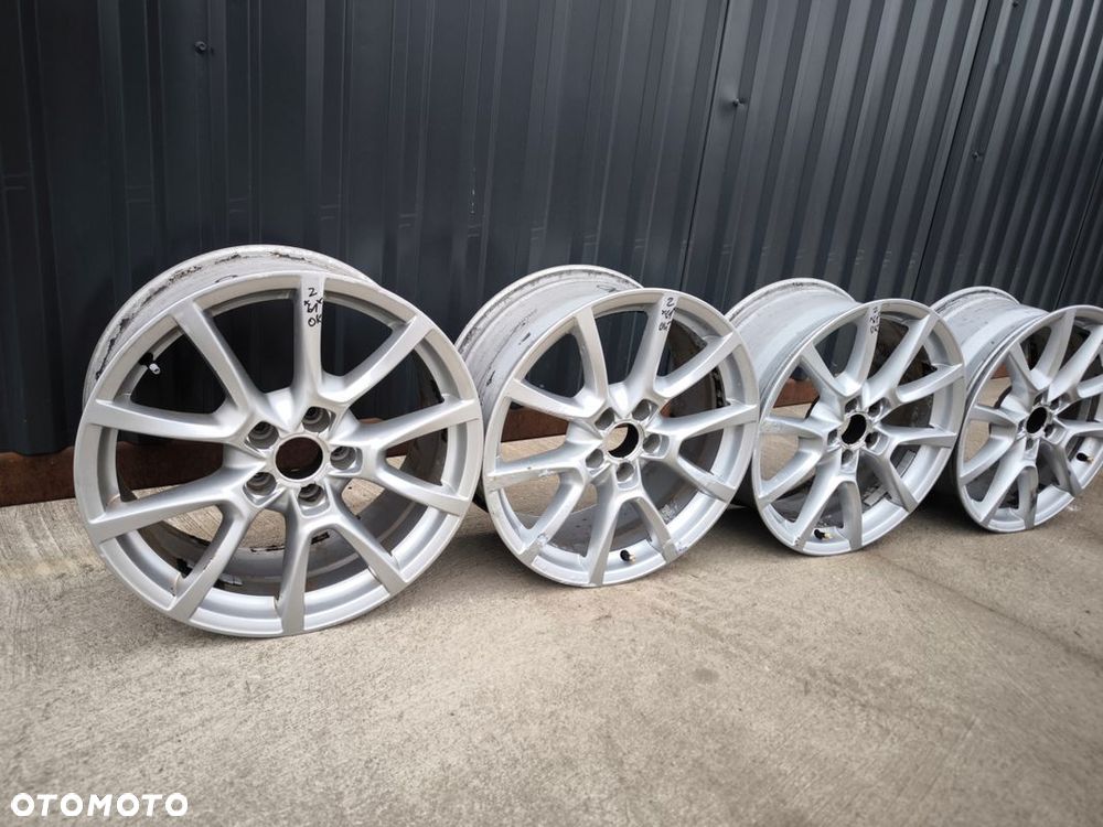 FELGA FELGI KOMPLET AUDI A4 A5 Q5 8.0J ITP R18 ET39 8R0601025C Z*61* OK - 2