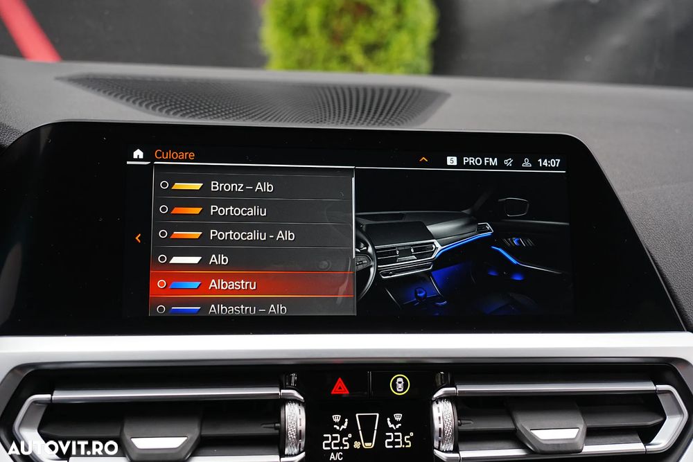 BMW Seria 3 320i Aut. Sport Line - 26