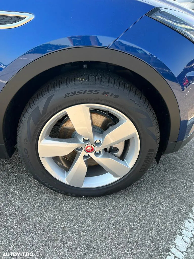 Jaguar E-Pace P200 AWD SE - 9