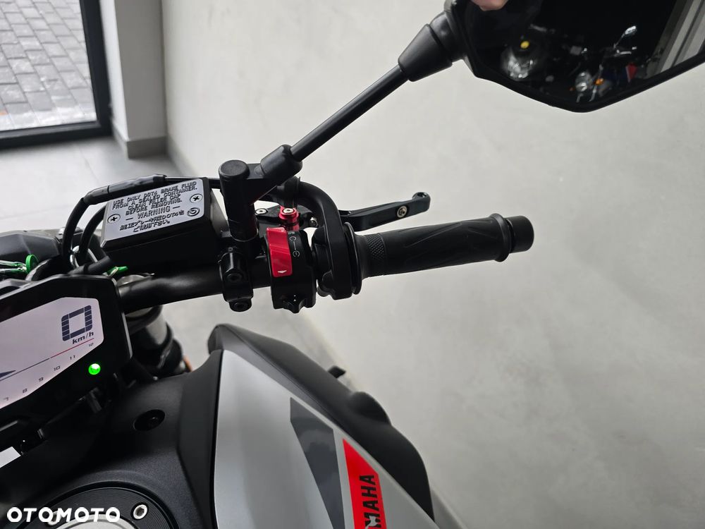 Yamaha MT - 26