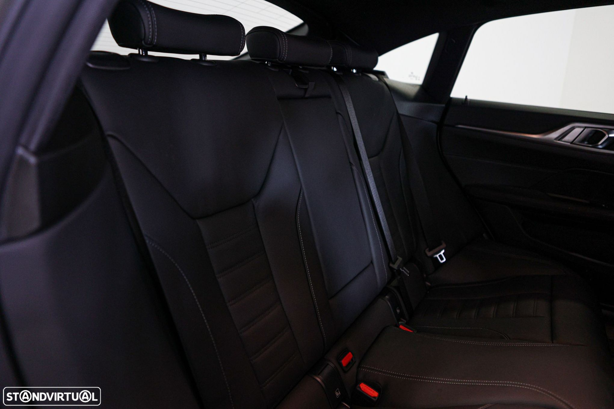BMW i4 eDrive40 - 16