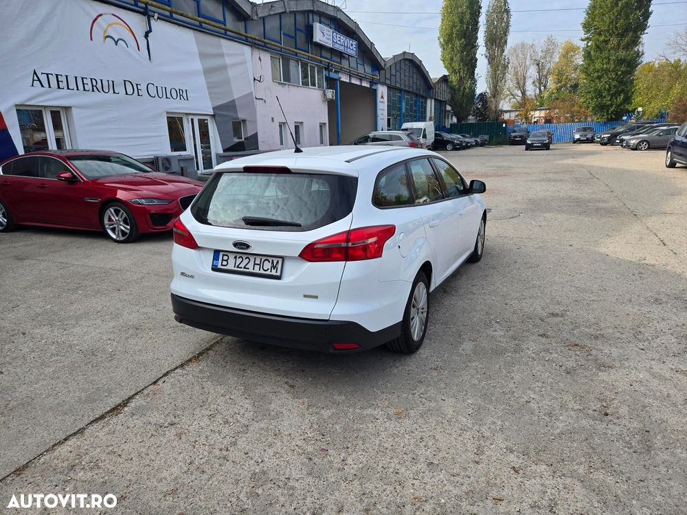 Ford Focus 1.0 EcoBoost Trend - 18