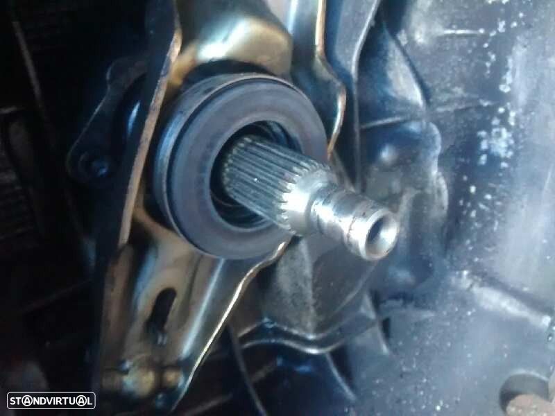 CAIXA VELOCIDADES VOLKSWAGEN PASSAT 2000 -DUK - 3