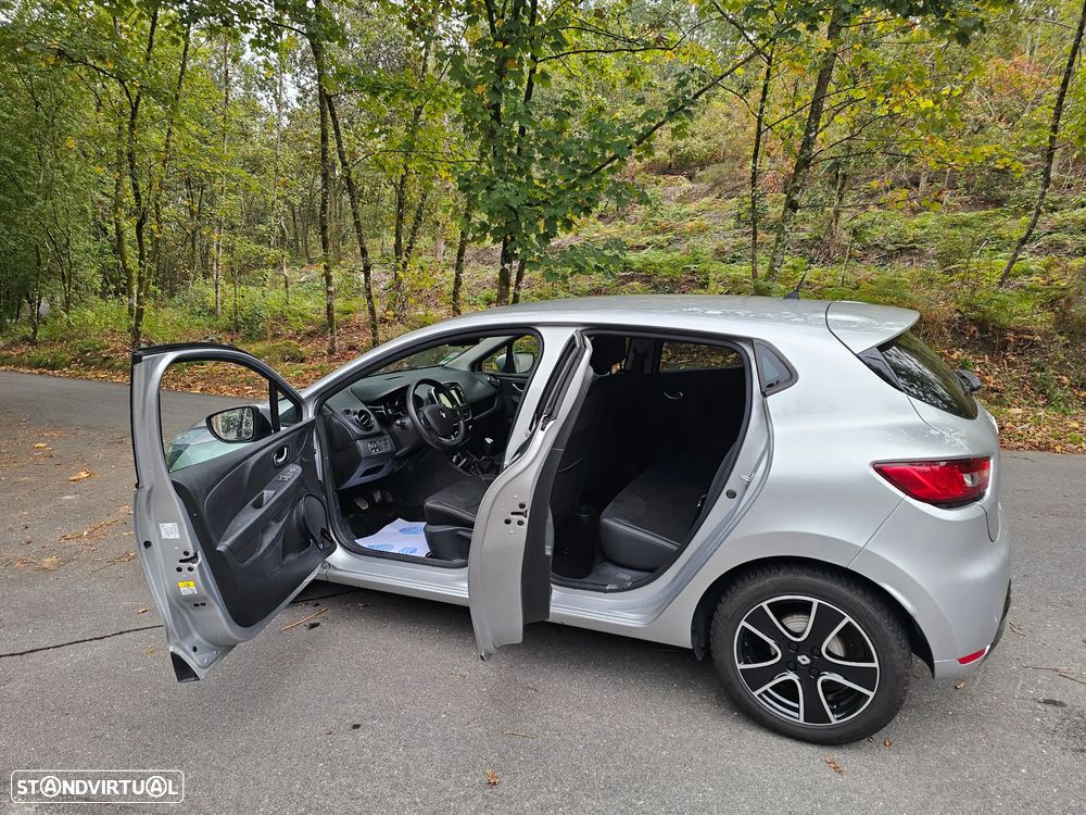 Renault Clio BLUE dCi 100 EVOLUTION - 18