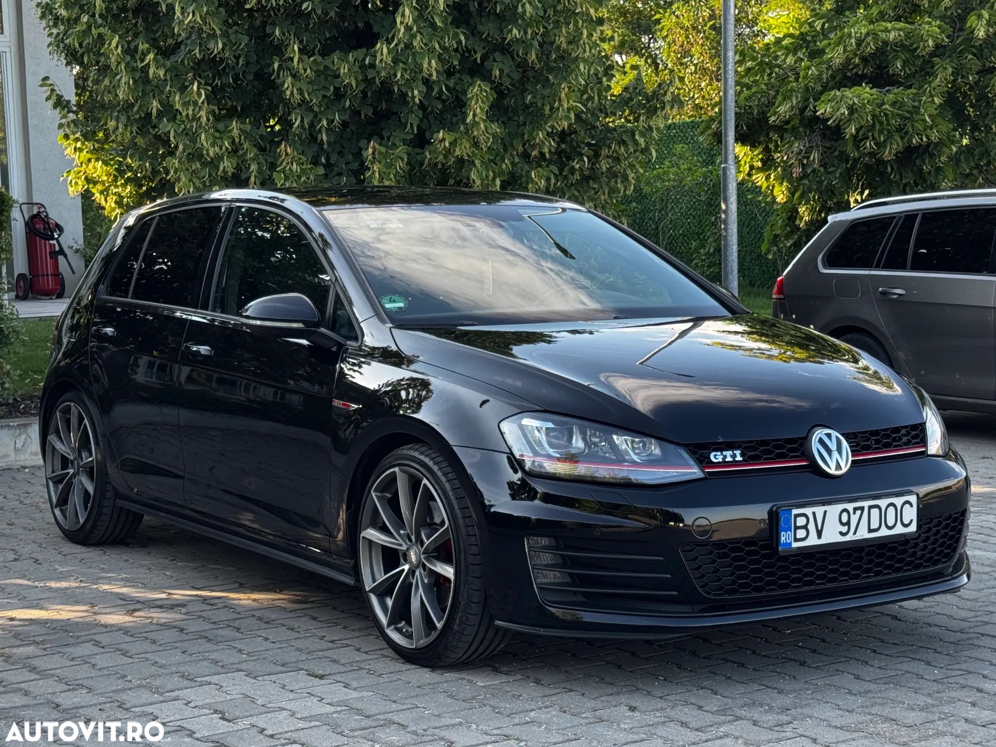 Volkswagen Golf 2.0 TSI BMT DSG GTI - 1