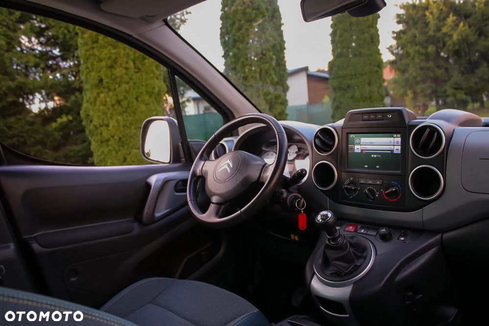 Citroën Berlingo Multispace BlueHDi 120 S&S SHINE - 33