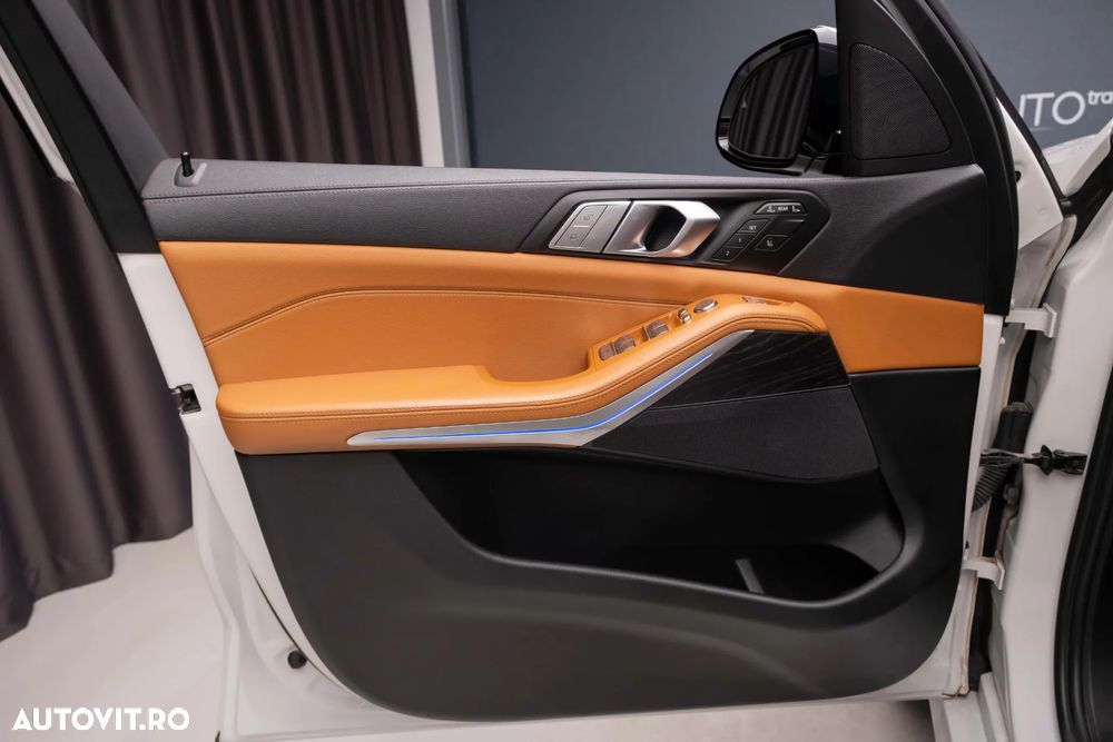 BMW X7 2022 — imagine 25