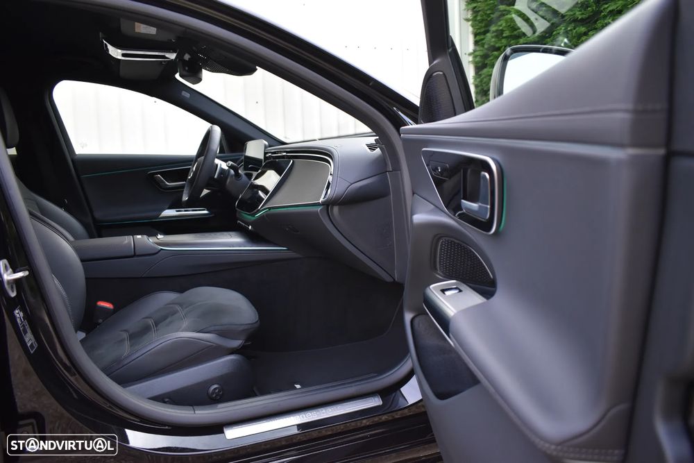 Mercedes-Benz E 300 Standard - 21