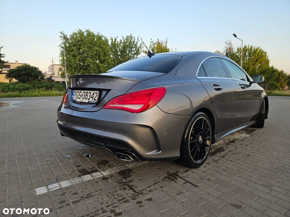 Mercedes-Benz CLA 250 7G-DCT - 7