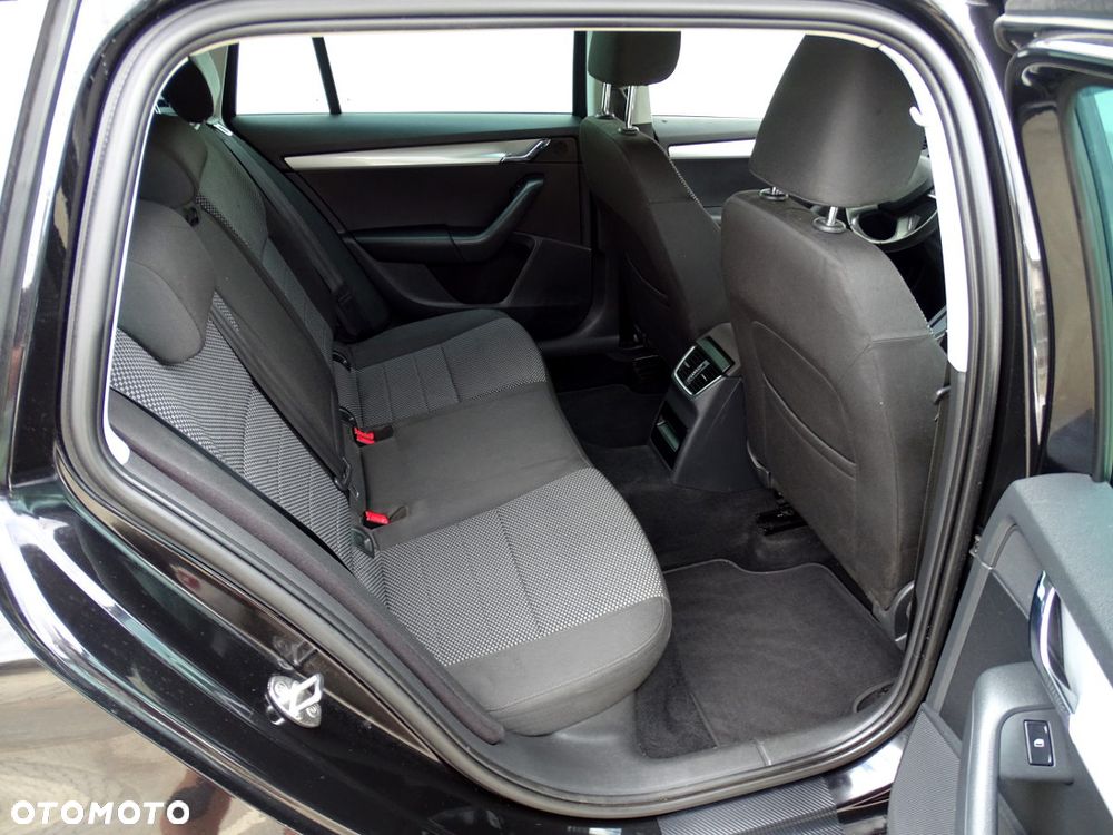 Skoda Octavia 1.6 TDI Active - 15