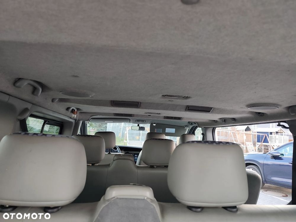 Renault Trafic Passenger - 12