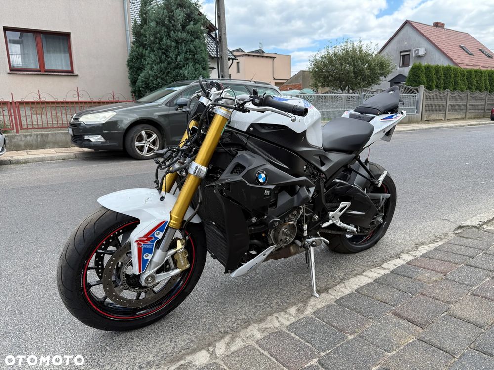 BMW S - 3