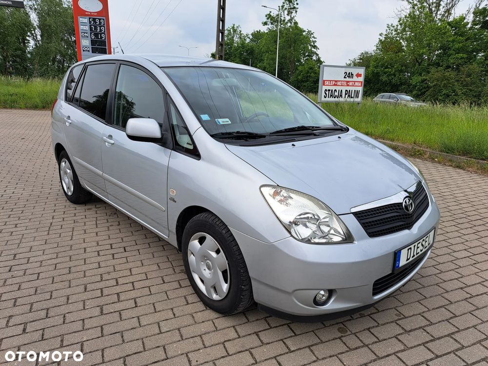 Toyota Corolla Verso - 4