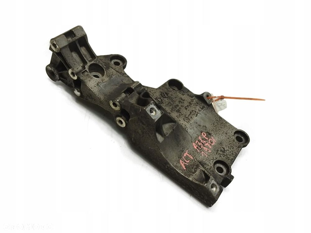 ŁAPA PODSTAWA ALTERNATORA AUDI A3 8P 1.9 TDI 03G903143A - 1