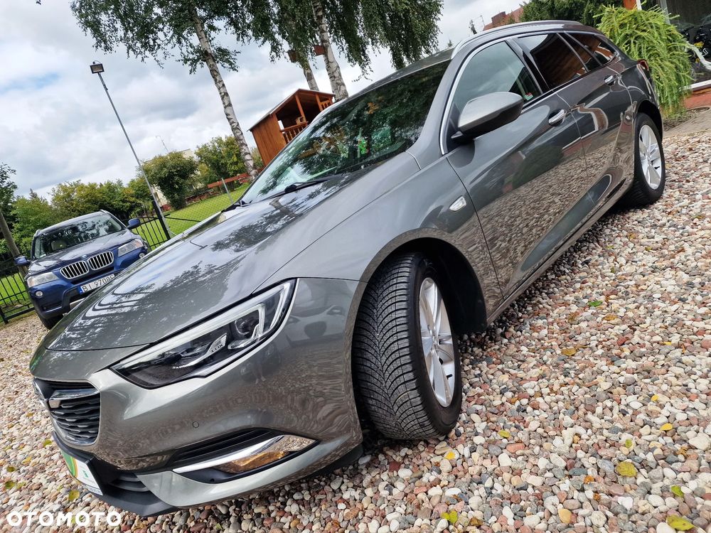 Opel Insignia - 1