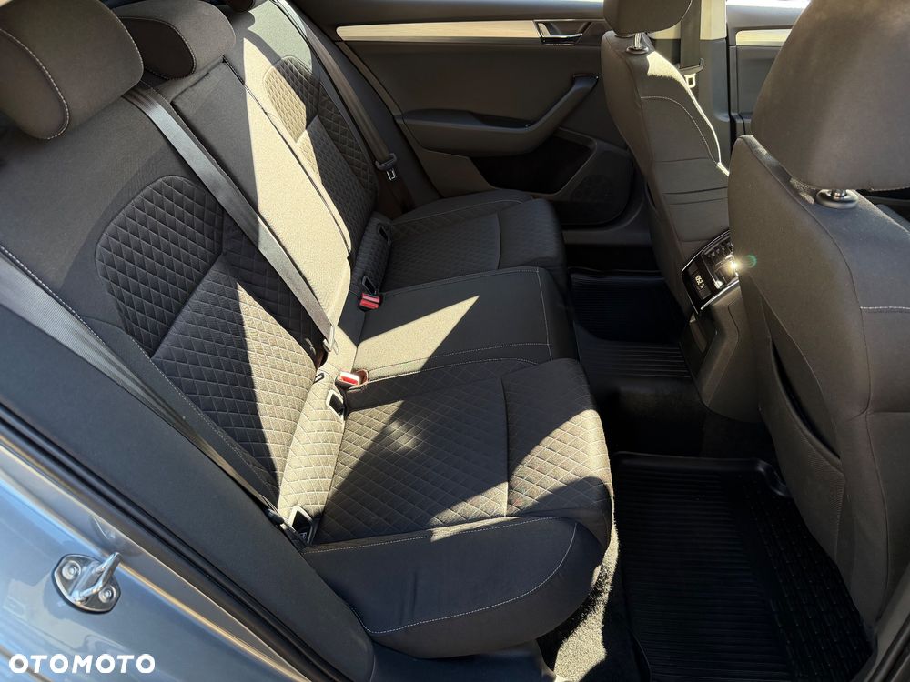 Skoda Superb 2.0 TDI SCR 4x4 Sportline DSG - 11
