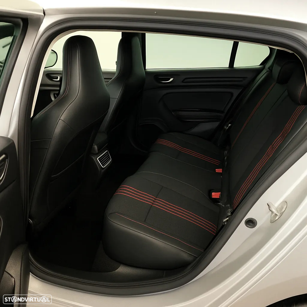 Renault Mégane Sport Tourer 1.6 E-Tech Plug-In Hybrid R.S. Line - 12