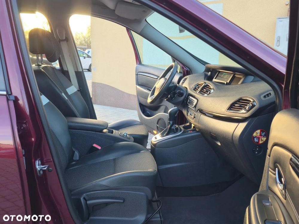 Renault Grand Scenic 2.0 16V 140 CVT Bose Edition - 27