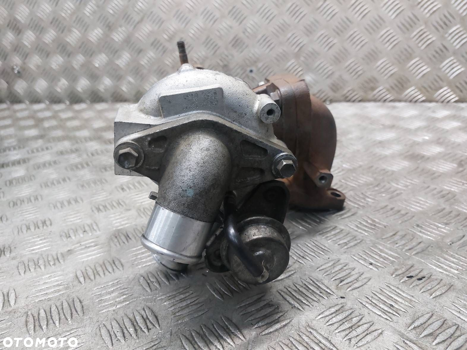 TURBOSPRĘŻARKA TURBINA TOYOTA COROLLA E12 2.0 D4D 17201-27050 - 2