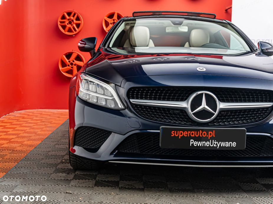 Mercedes-Benz Klasa C 300 9G-TRONIC - 31