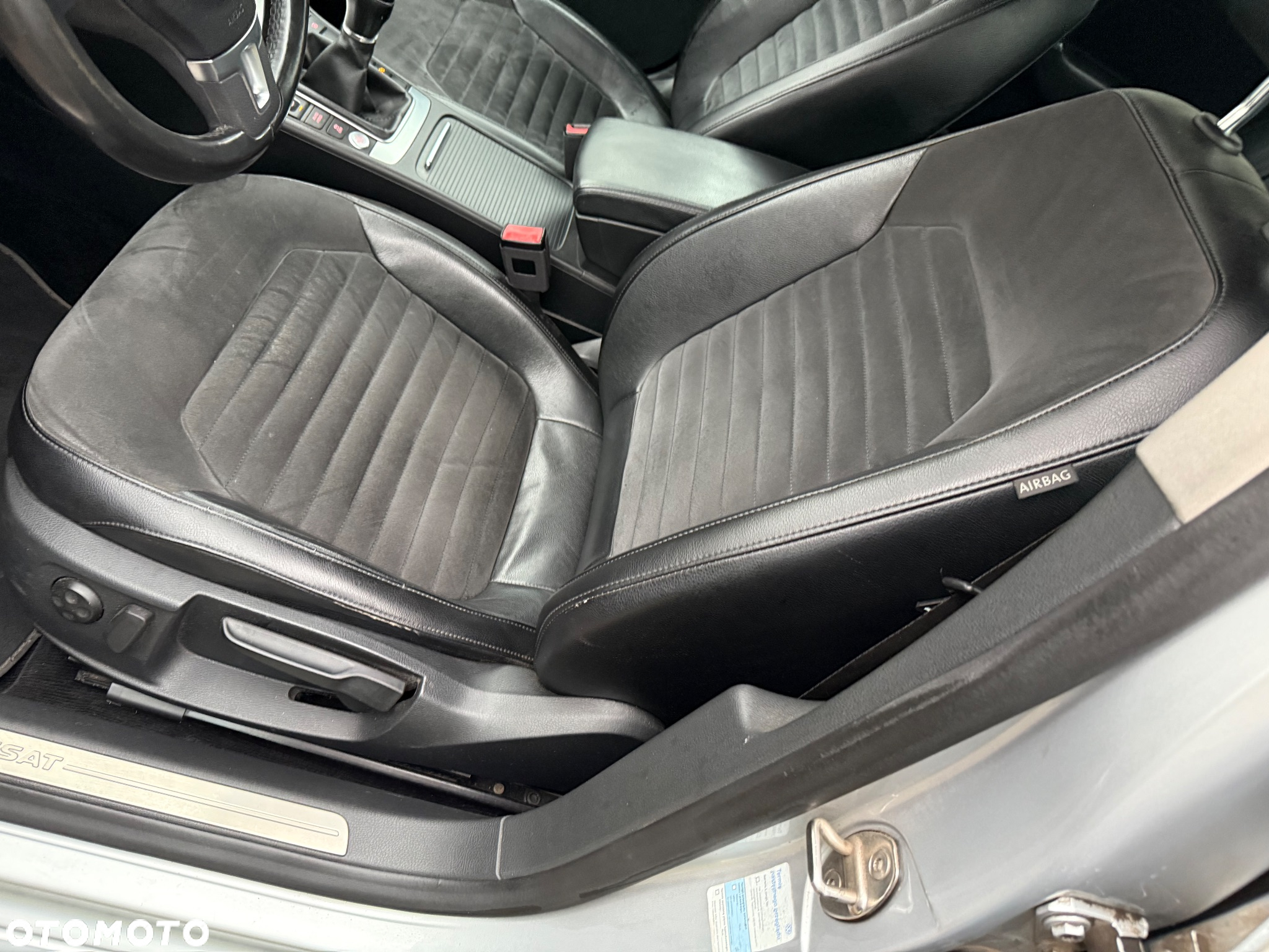 Volkswagen Passat 1.4 TSI BMT Highline - 17