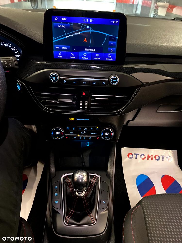 Ford Focus 2.0 EcoBlue ST-Line - 17