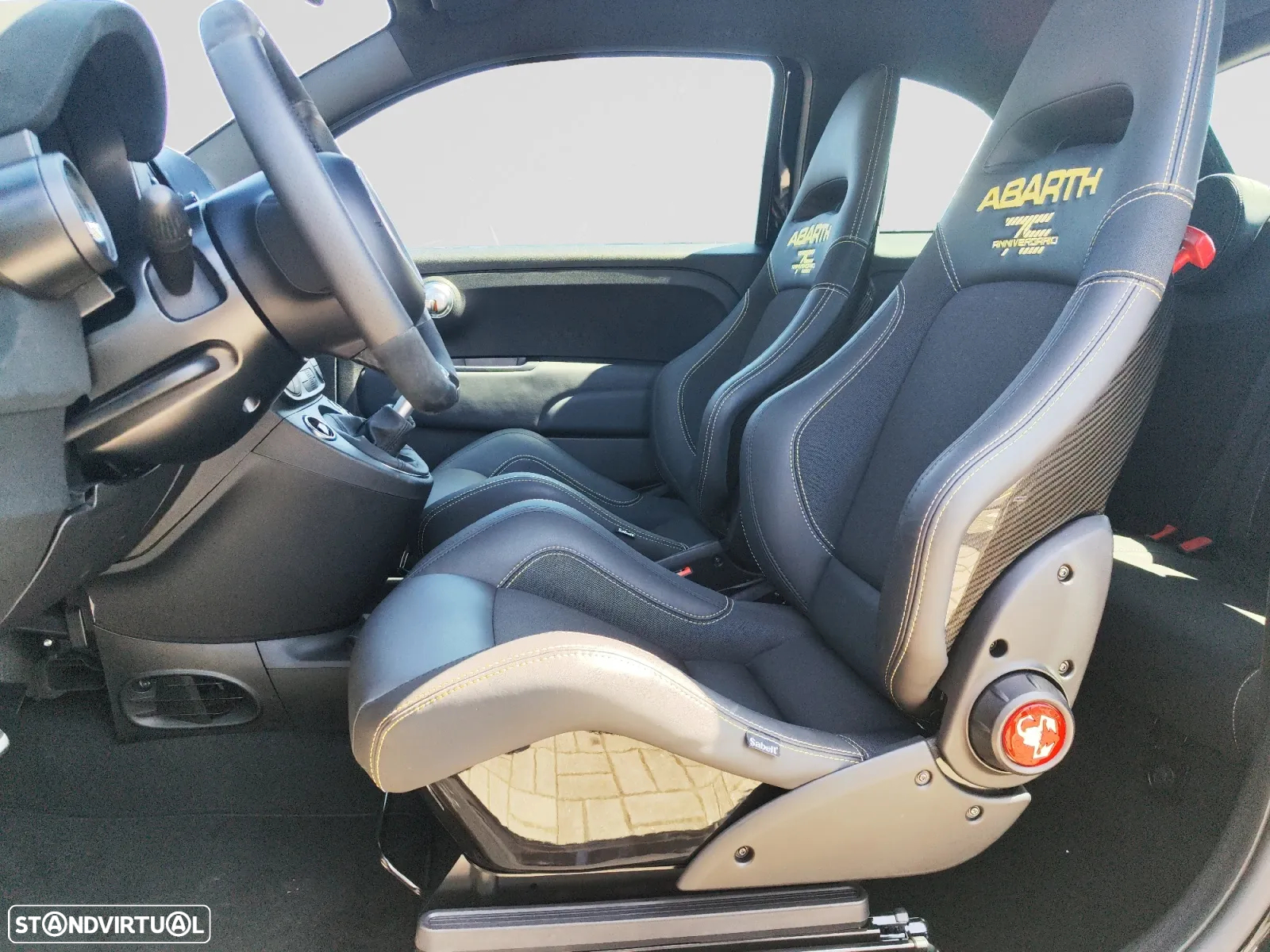 Abarth 695 1.4 T-Jet 75 Anniversário - 10