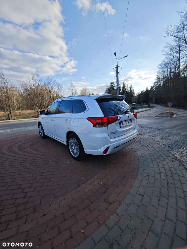 Mitsubishi Outlander Instyle - 13