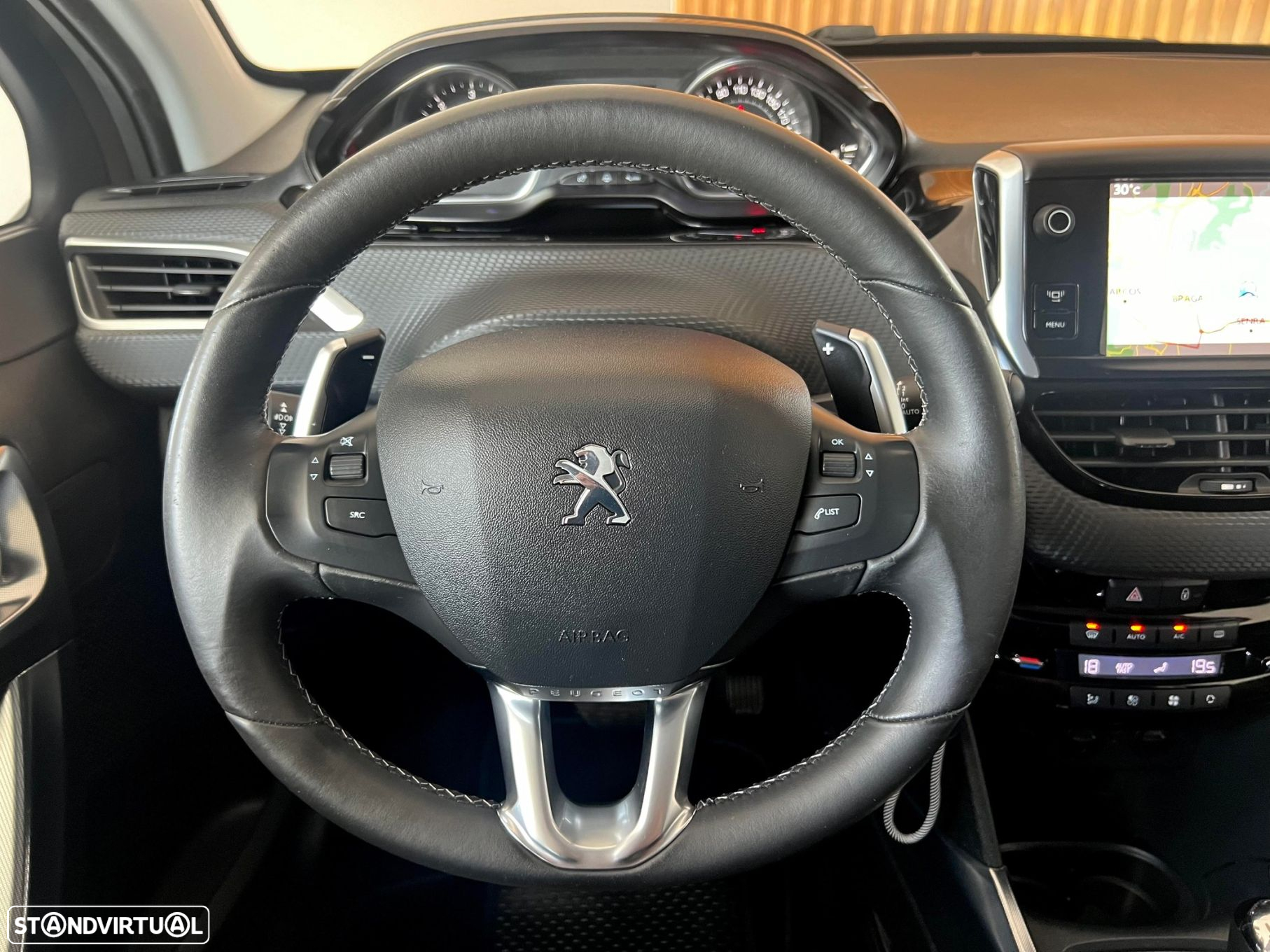 Peugeot 2008 1.6 e-HDi Allure 2-Tronic - 34