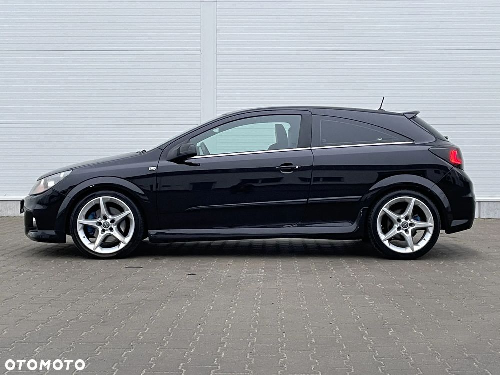 Opel Astra OPC - 12