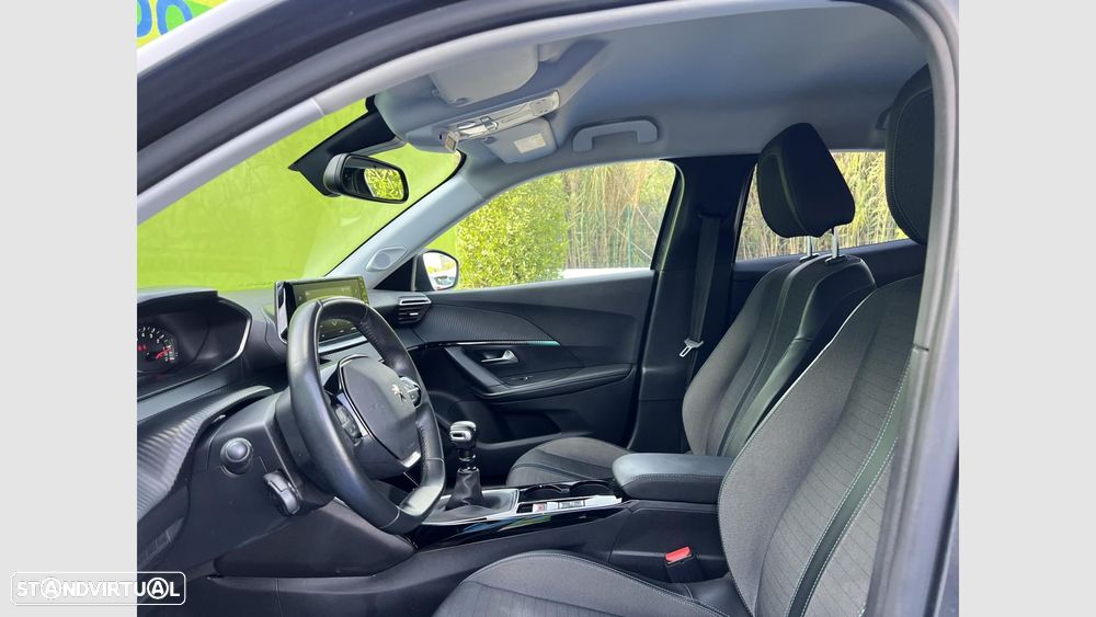 Peugeot 2008 1.2 PureTech Allure - 6
