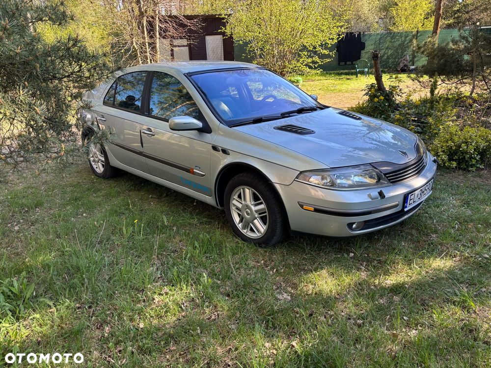 Renault Laguna 1.8 Initiale - 5