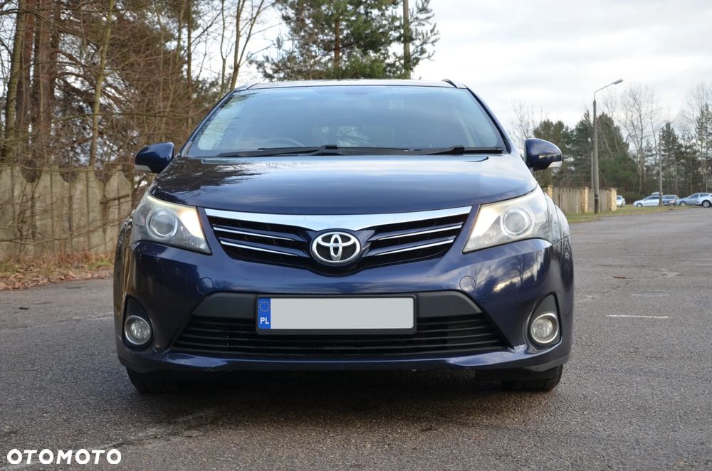 Toyota Avensis 2.0 D-4D Sol - 8