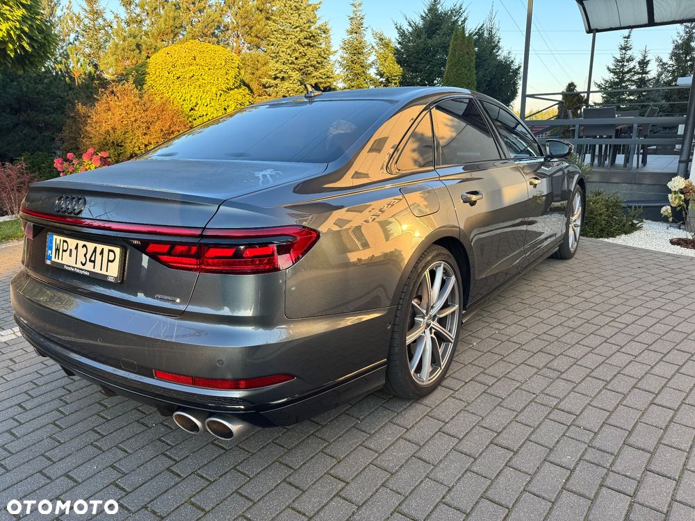 Audi A8 - 35