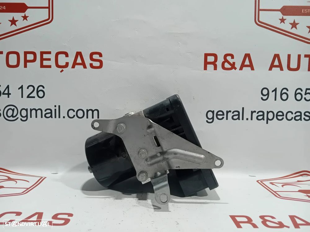 Módulo ABS BMW Série 3 E90 E91 e ´Série 1 E81 E82 E87 E88 Ref  34516784763 ou 34526784764 Original - 4