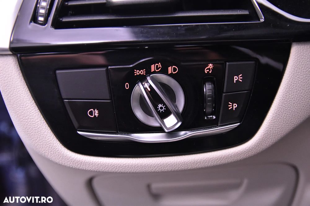 BMW Seria 5 520i Aut. - 16