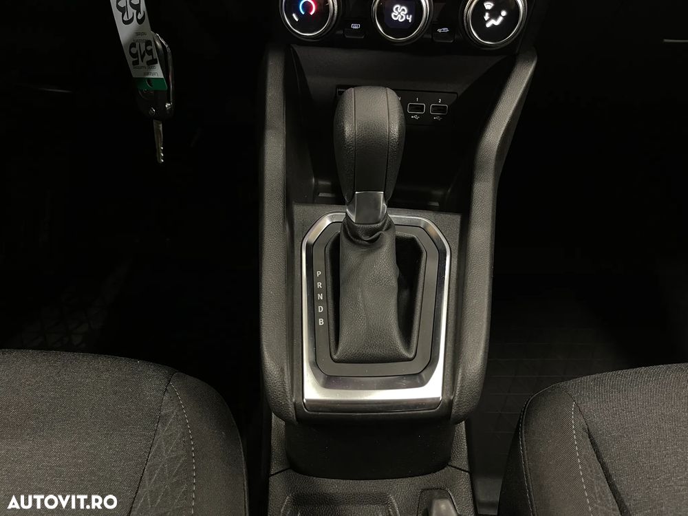Renault Clio V E-Tech 145 Evolution - 19