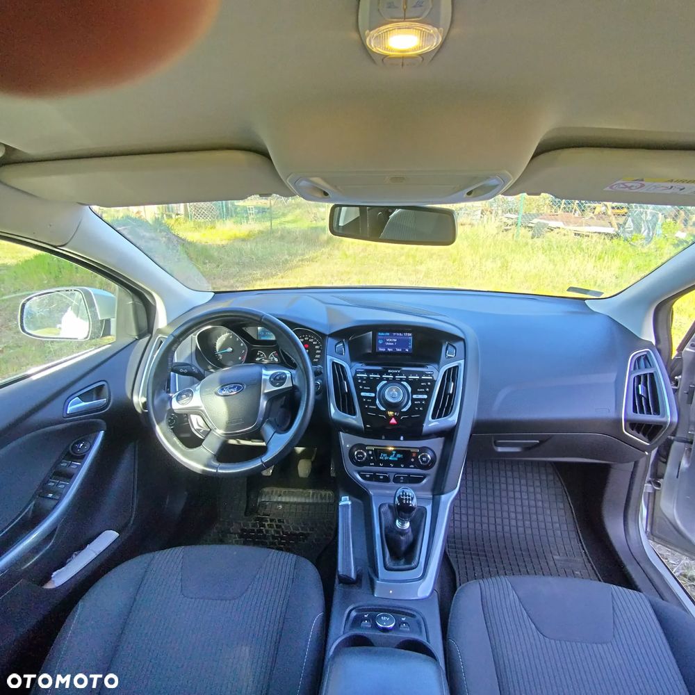 Ford Focus 1.0 EcoBoost STart-Stopp-System TITANIUM - 11