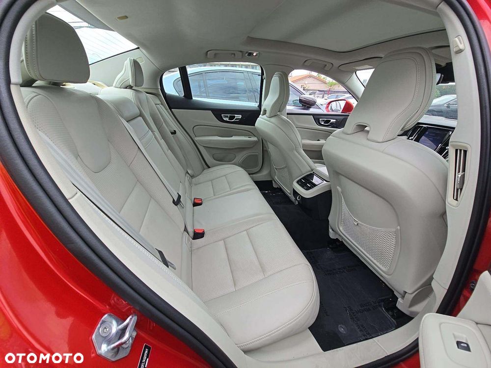 Volvo S60 T5 Inscription - 8