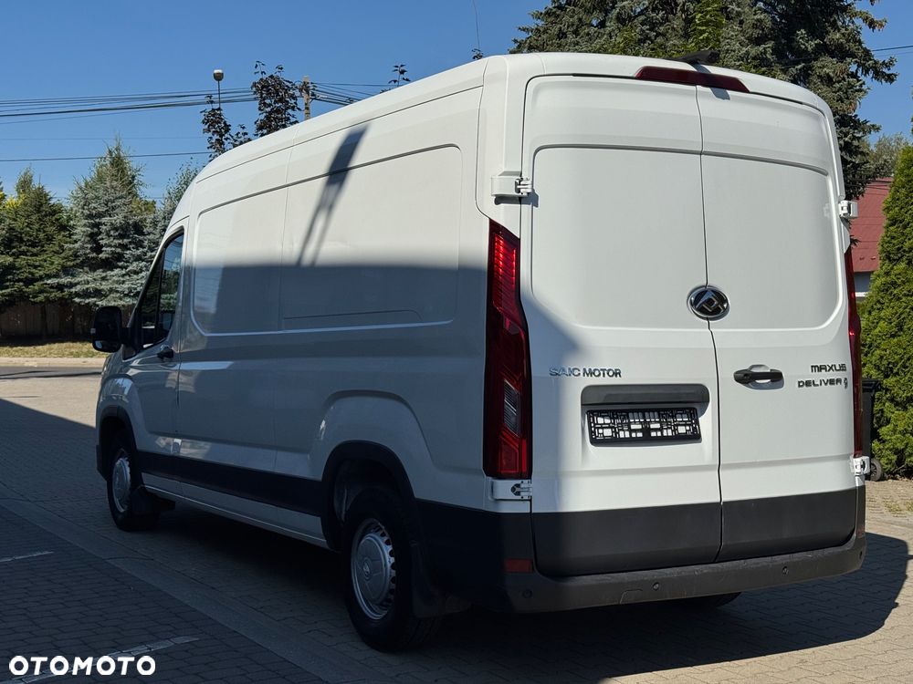 Maxus Deliver 9 - 5