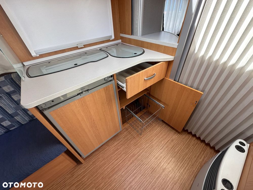 KNAUS SPORT 450 z przedsionkiem Isabella i napędem. 1300 kg !! - 20