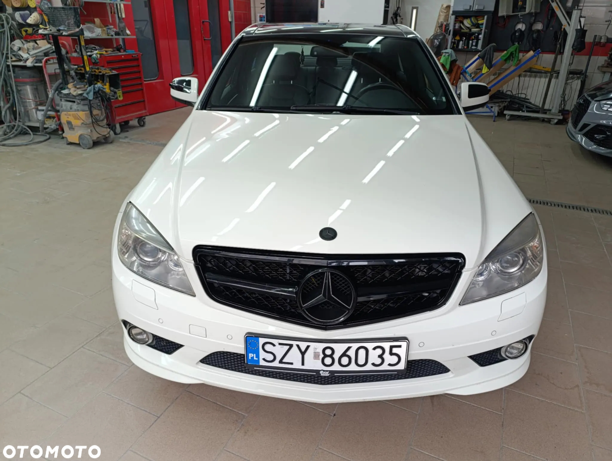 Mercedes-Benz Klasa C 350 Avantgarde - 25