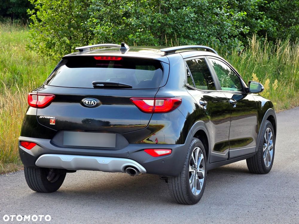 Kia Stonic 1.4 L - 6