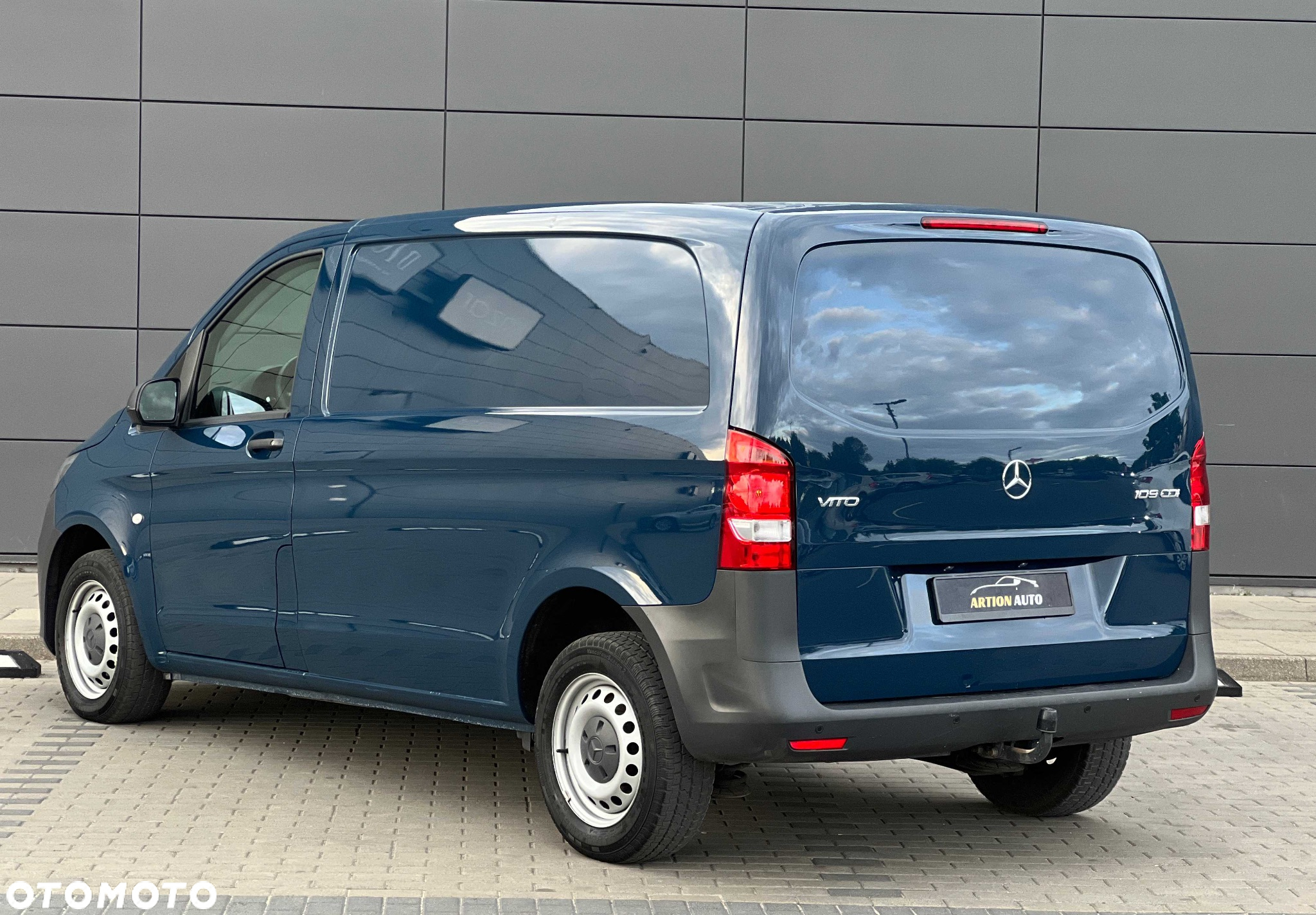 Mercedes-Benz VITO 109 - 14