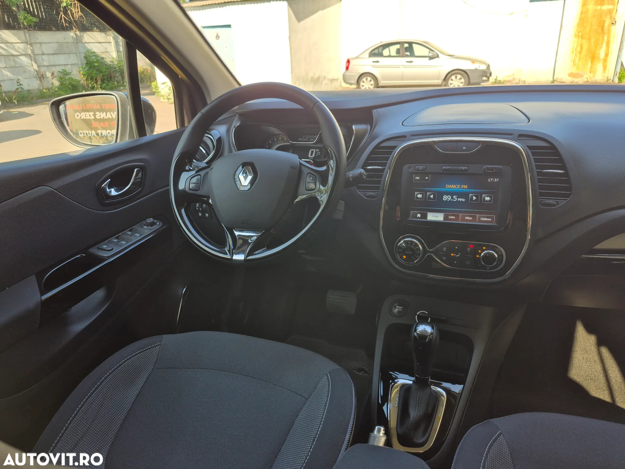 Renault Captur ENERGY TCe EDC Intens - 15