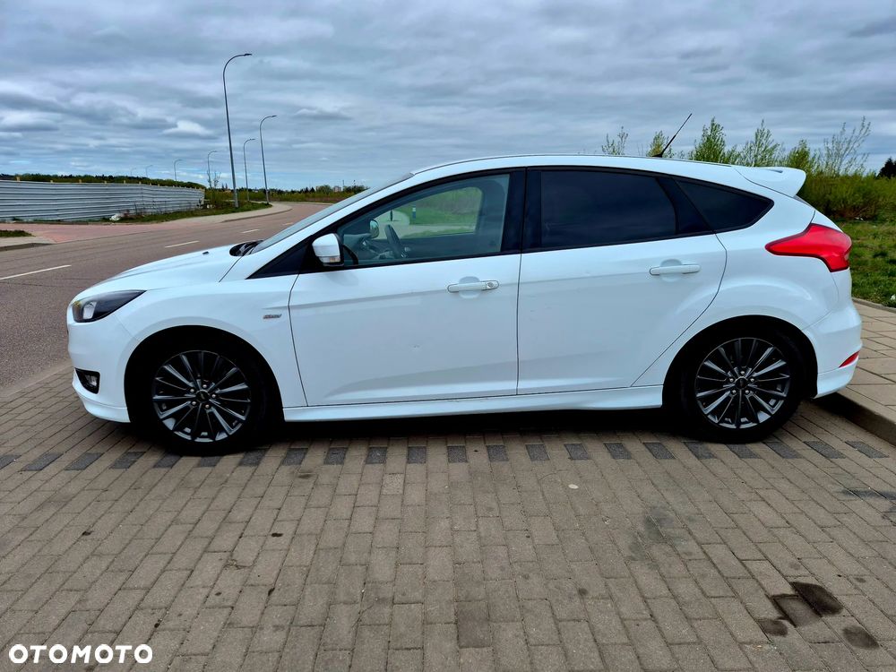 Ford Focus 1.5 EcoBoost ST-Line ASS - 4