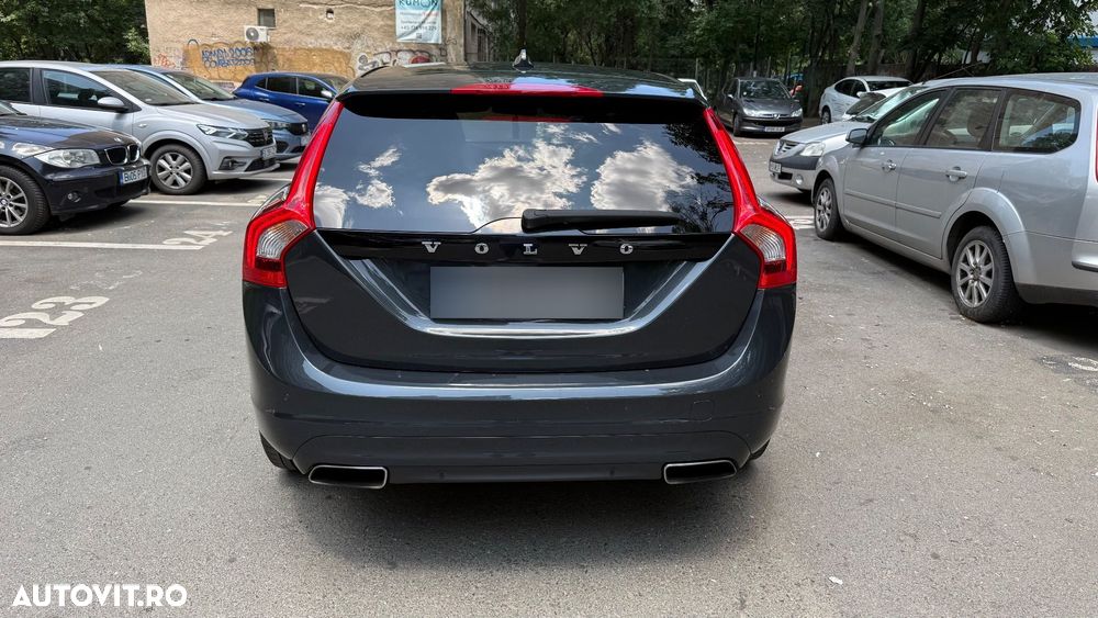 Volvo V60 D4 Geartronic Momentum - 20